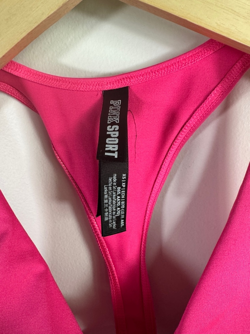 PINK Victoria's Secret Hot Pink Knot Front Cutout Sports Bra XS - Picture 5 of 6